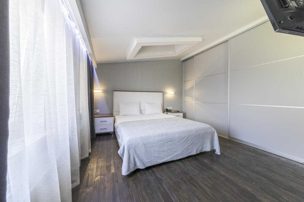 Apart Hotel Kvartira 1 Odesa Exterior photo